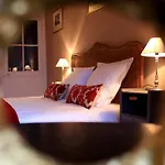 Chateau De Tatil Evi Montmirail (Sarthe)